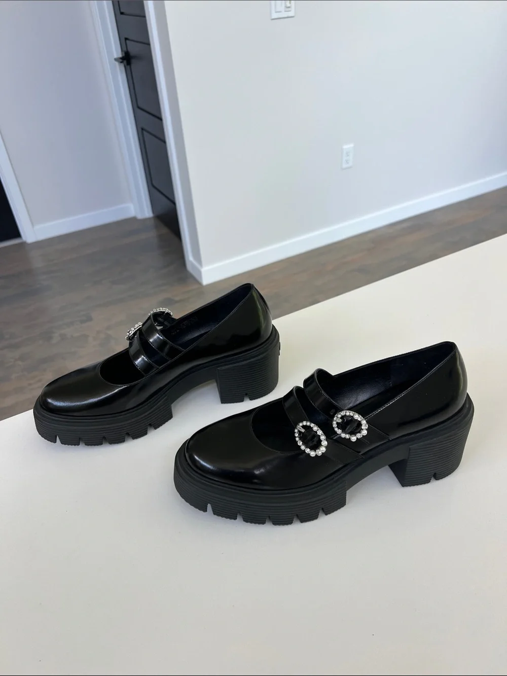 Stuart Weitzman soho leighton mary jane supermoto black leather chunky lug flats